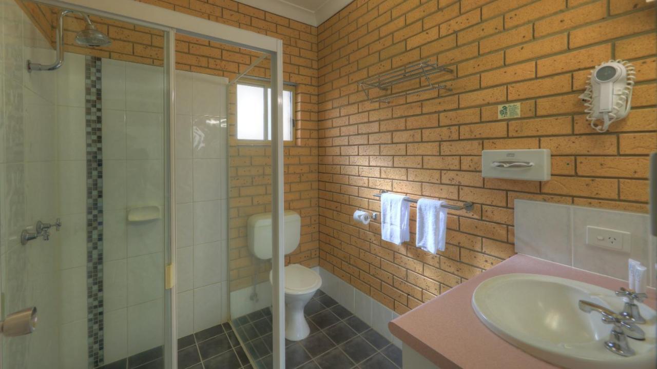 Yamba Motor Inn Экстерьер фото