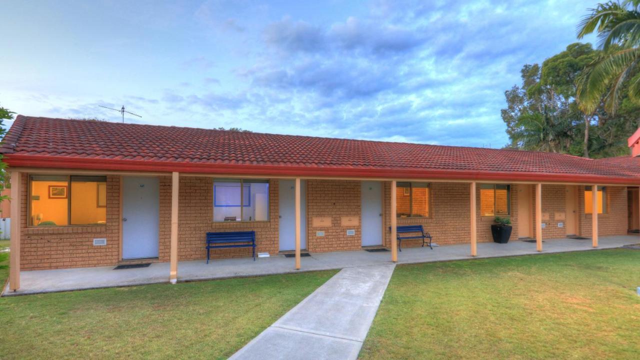 Yamba Motor Inn Экстерьер фото